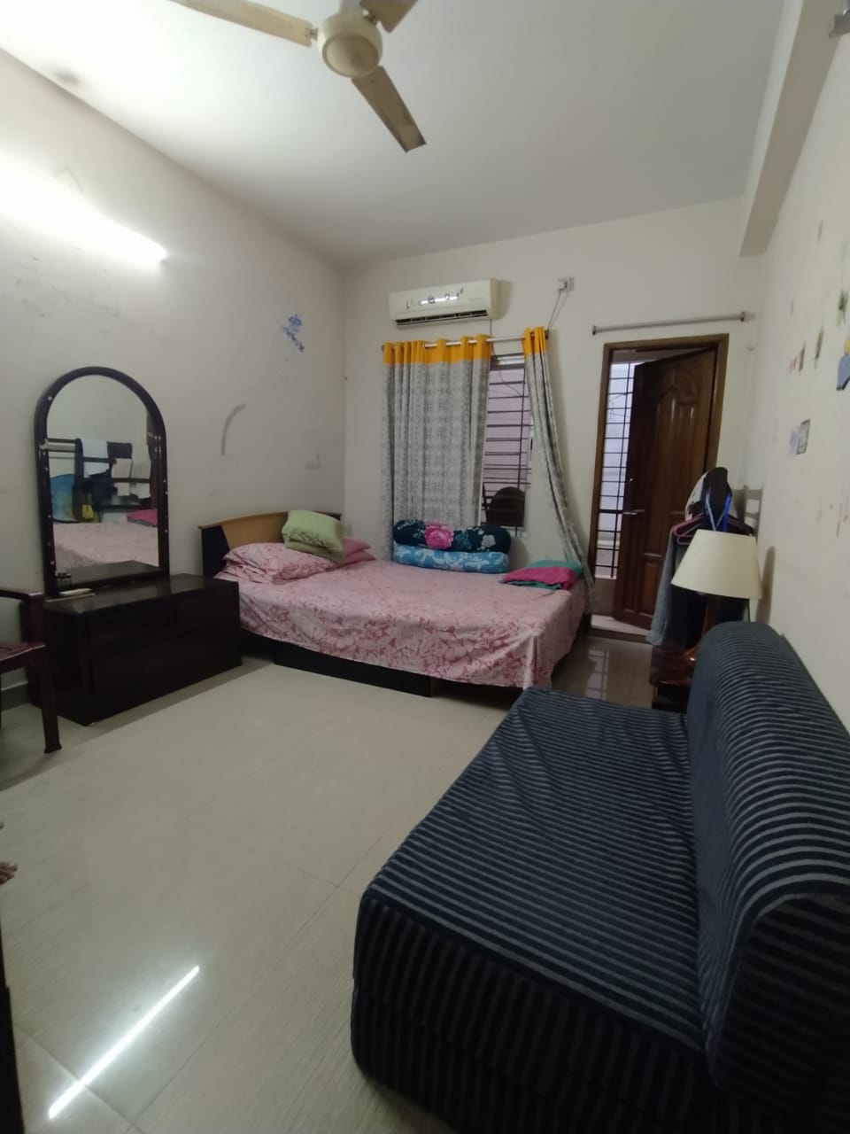 WhatsApp Image 2025-11-02 at 11.41.33 AM (2)