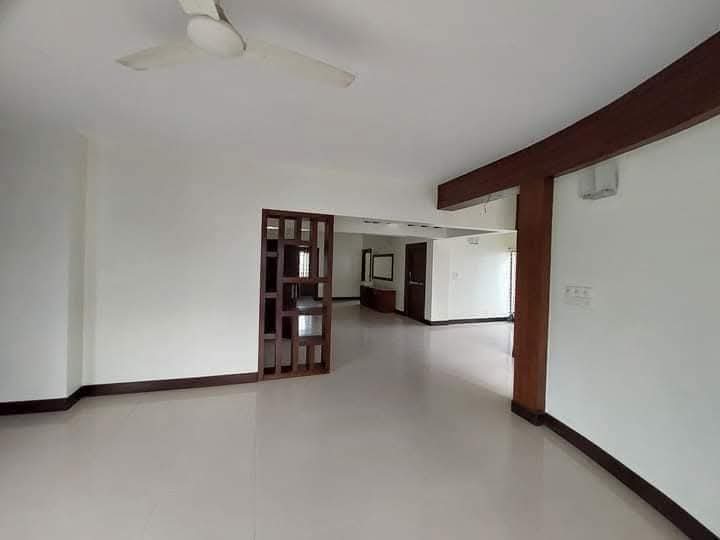 dc676654-2f1c-4ce0-bc9b-e611787b101c