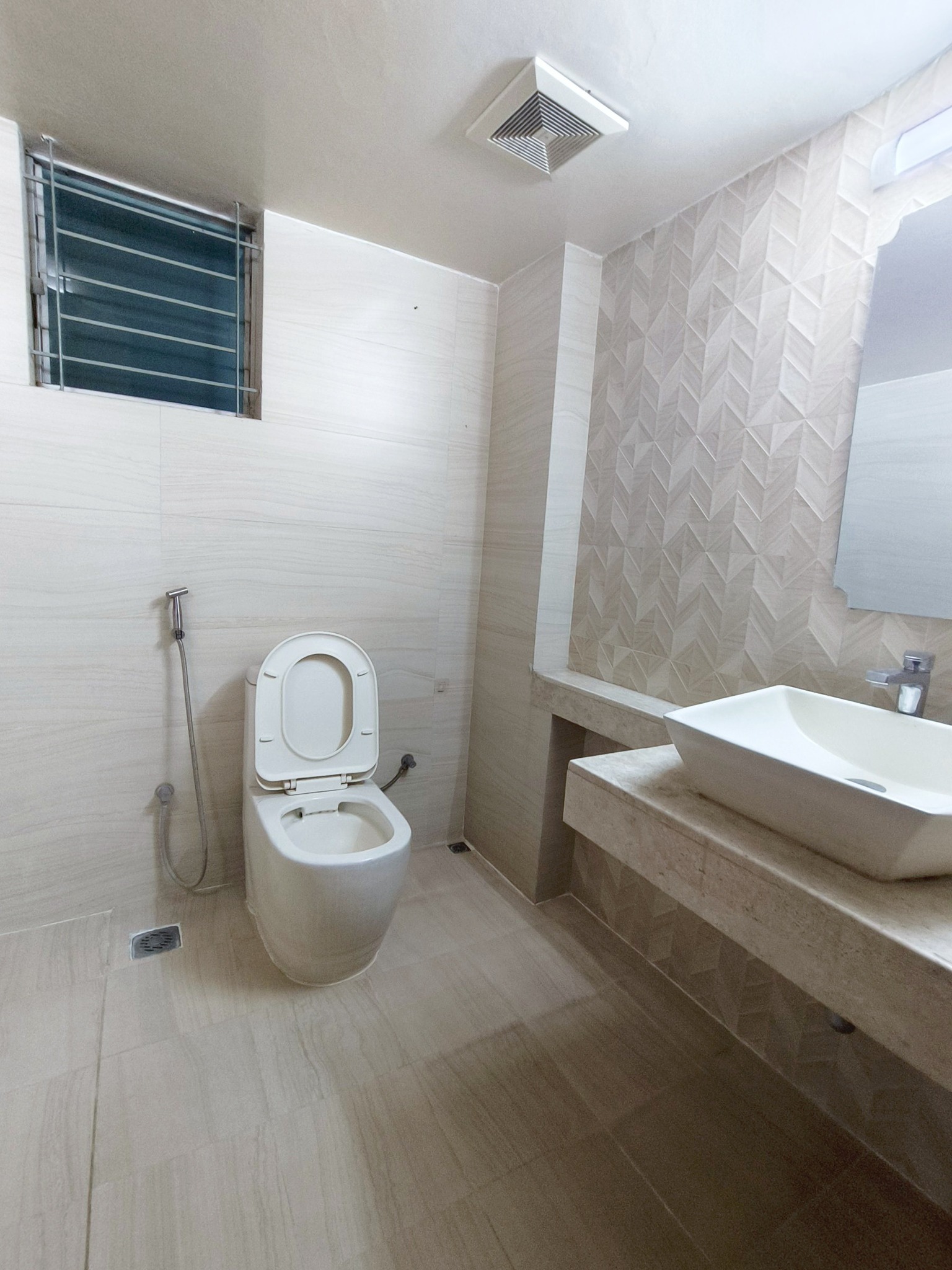 596942900_122178784016481434_963700956912081845_n